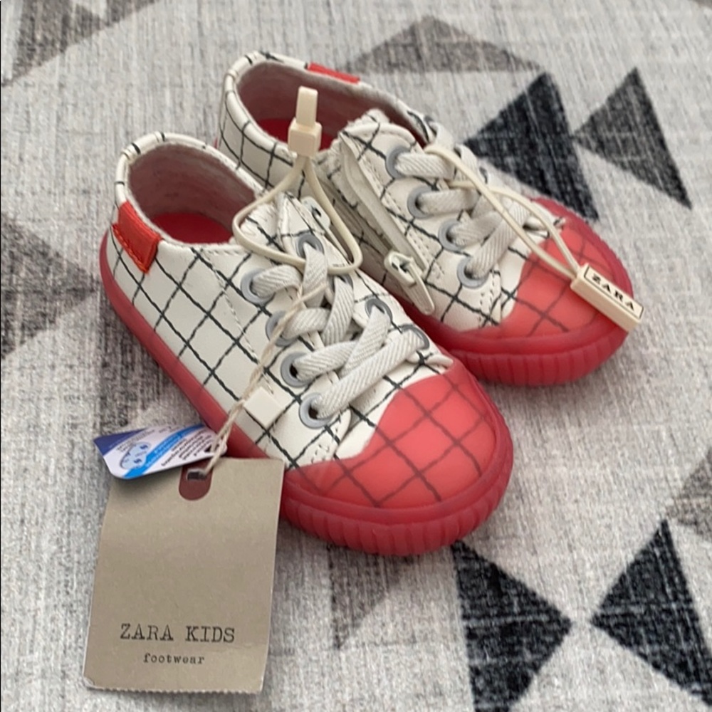 Baby shoes